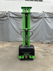 self propelled forklift